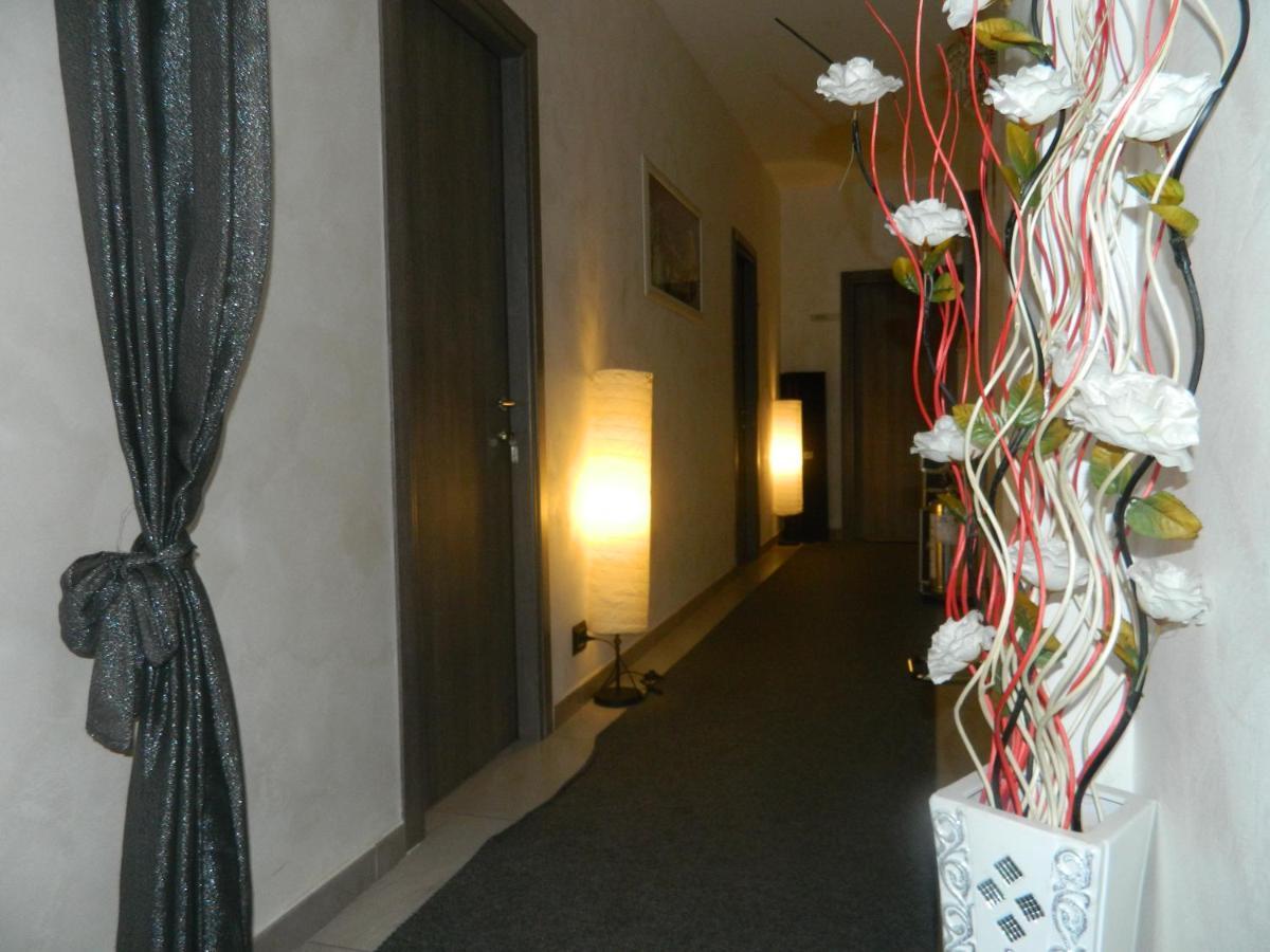 麦迪逊住宿加早餐旅馆 那不勒斯 外观 照片